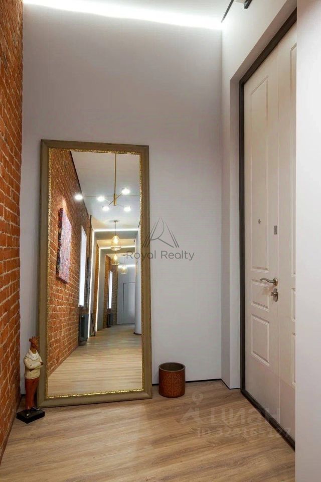 Продажа 3-комн квартиры на вторичном рынке улица Радищева, 17-19