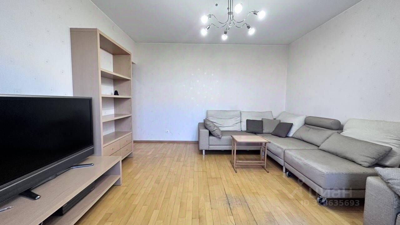 Продажа 4-комн квартиры на вторичном рынке улица Веденеева, 8к1