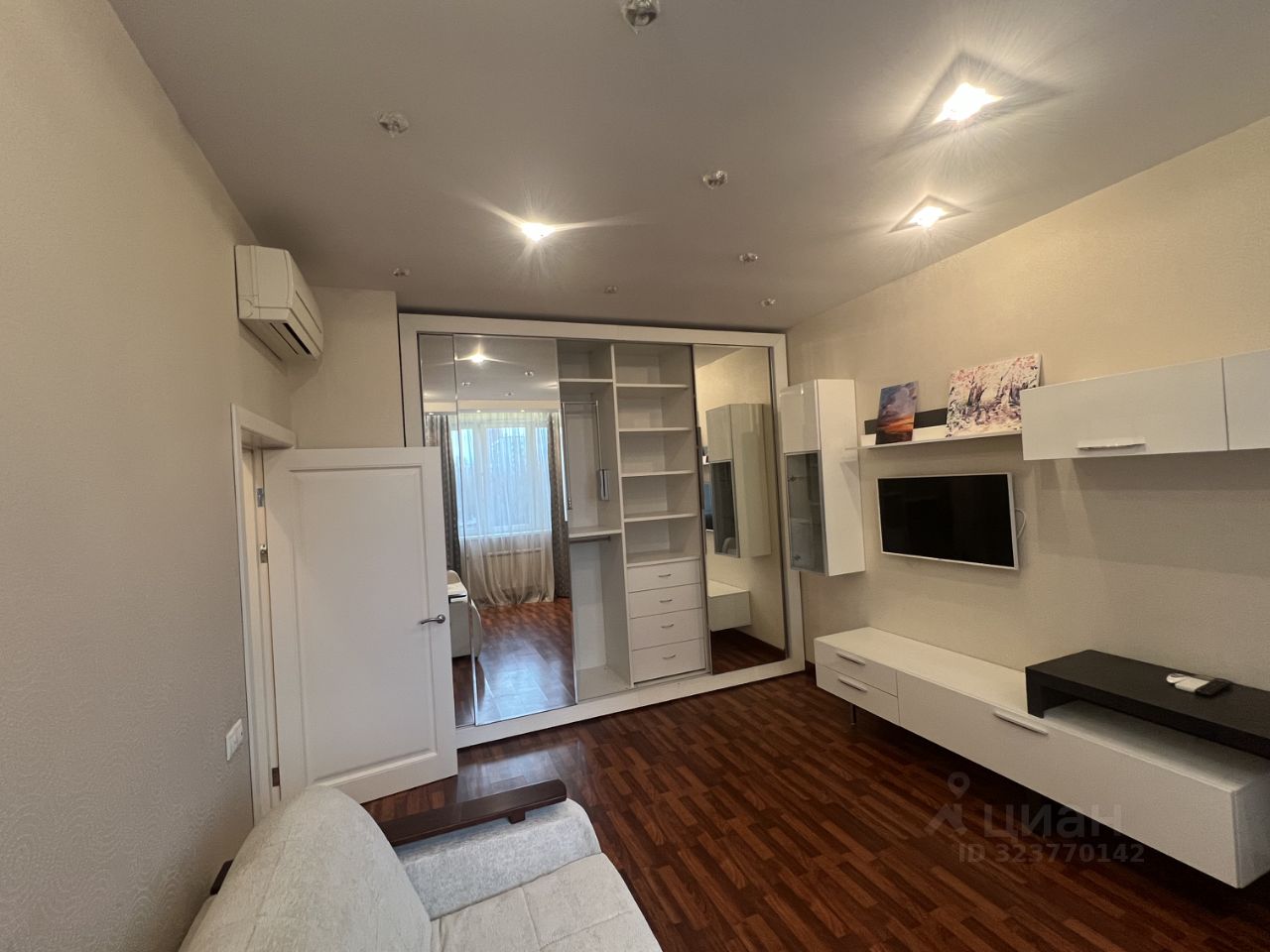 Аренда 1-комн квартиры на вторичном рынке Ярцевская ул,  д. 32