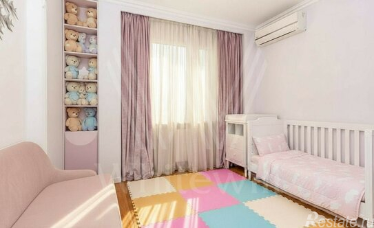 Продажа 4-комн квартиры на вторичном рынке ул Трофимова,  д. 10