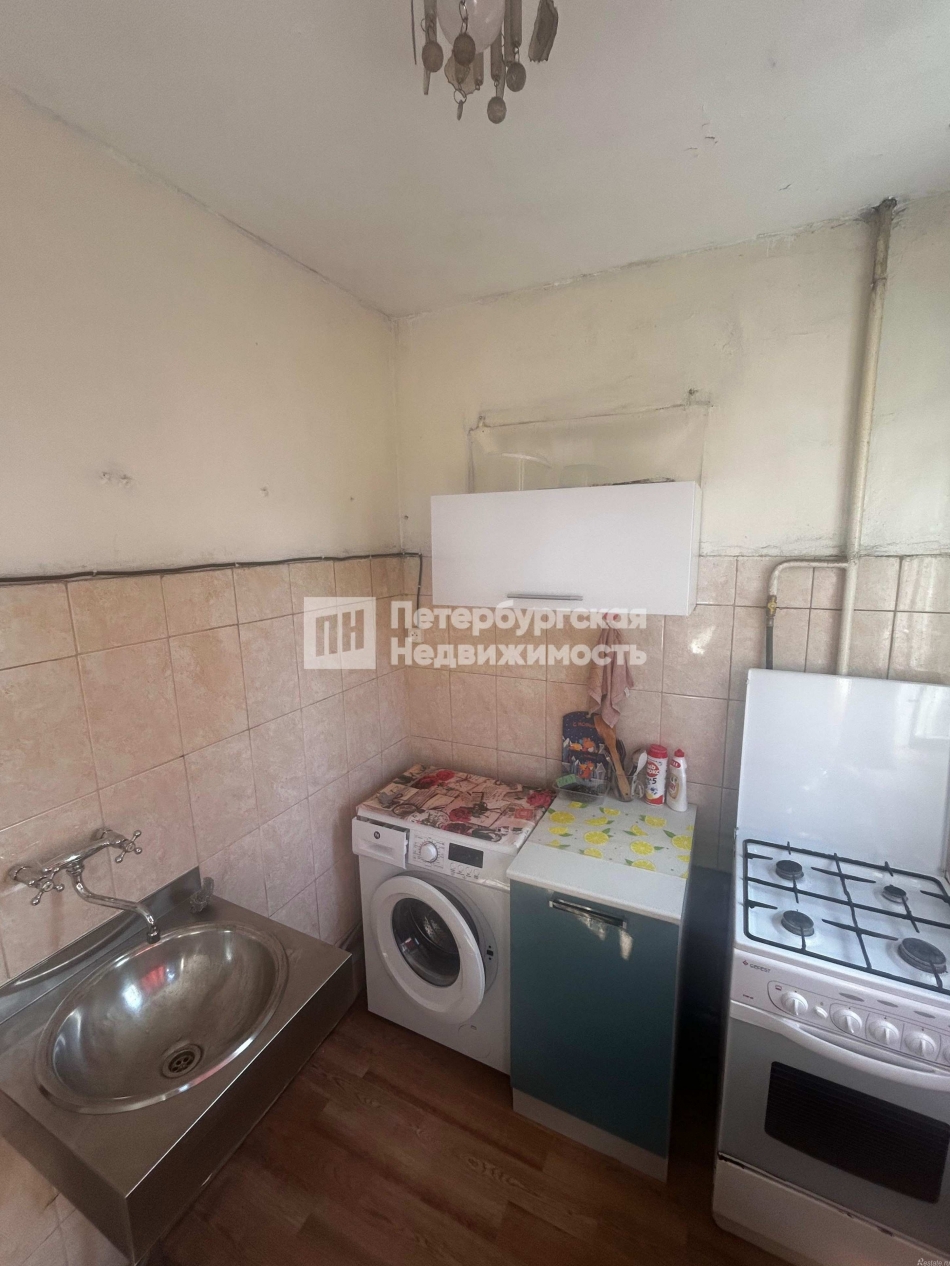 Продажа комнаты пр-кт Ветеранов, д 11 к А