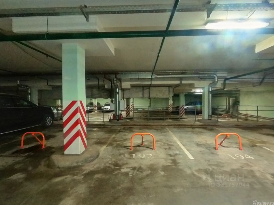 Продажа гаража 6-я улица Новые Сады,  д. 2