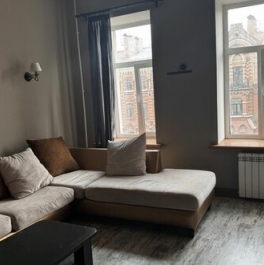 Продажа 2-комн квартиры на вторичном рынке ул Марата,  д. 65/20