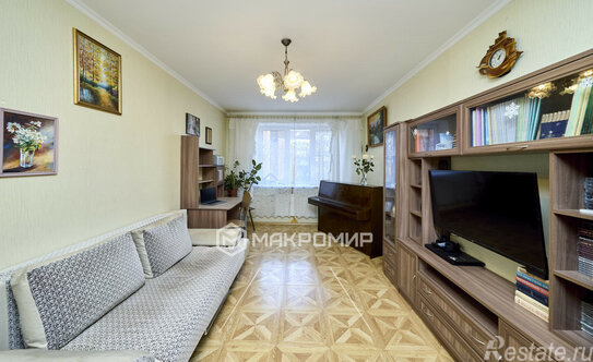 Продажа 3-комн квартиры на вторичном рынке ул Конная,  д. 14