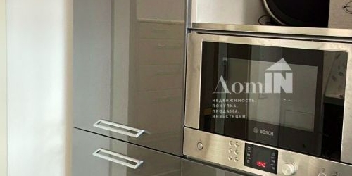 3-комн квартира площадь Конституции, 1к2