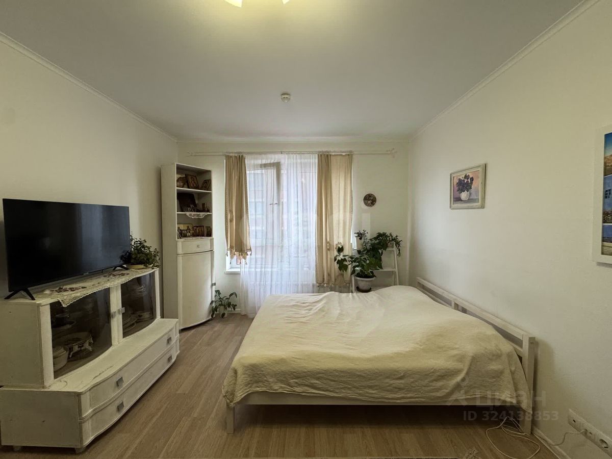 Продажа 1-комн квартиры на вторичном рынке улица Михайлова, 30Ак1