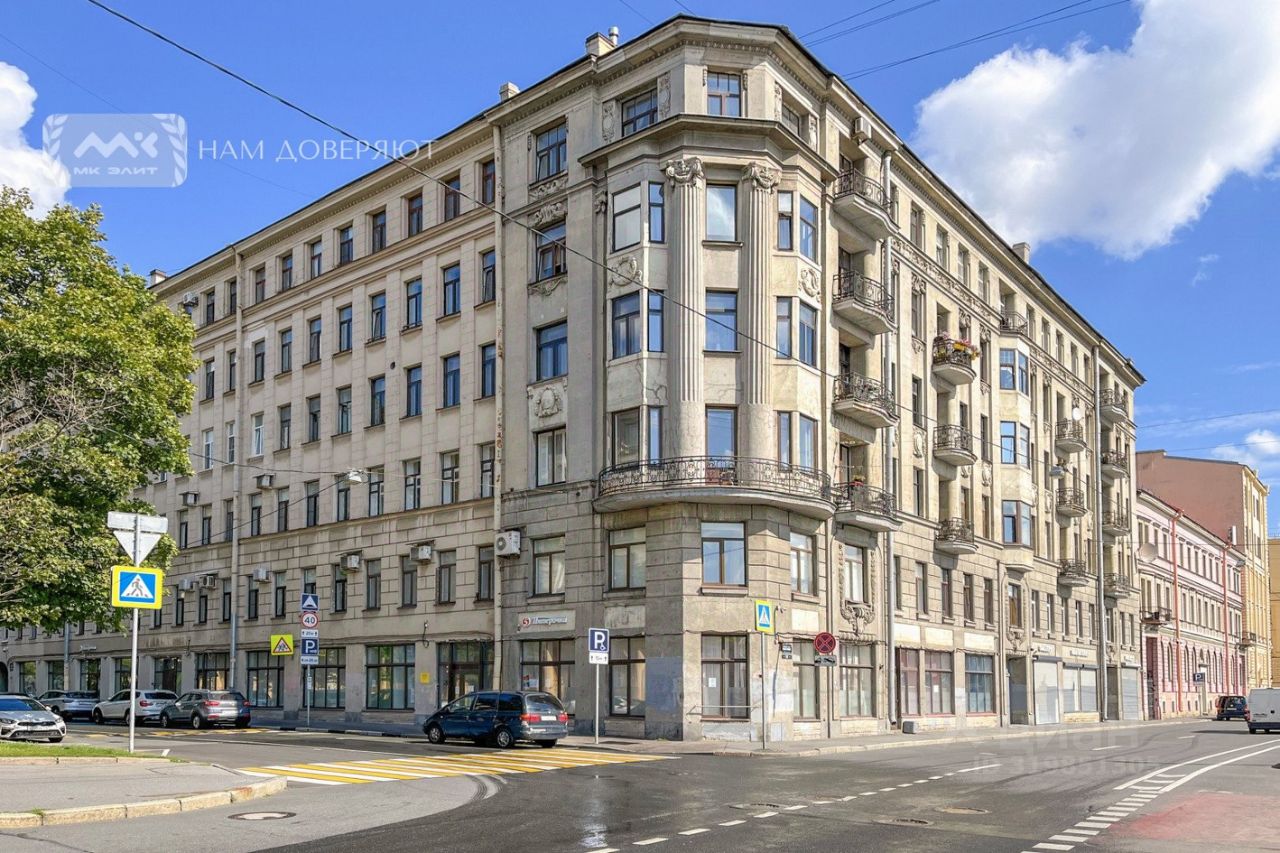 Продажа 4-комн квартиры на вторичном рынке набережная Реки Фонтанки, 121