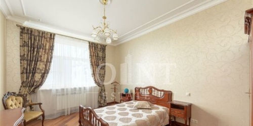 4-комн квартира улица Александра Невского,  д. 27