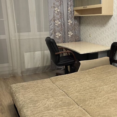 1-комн квартира с. Домодедово, улица Творчества, 3