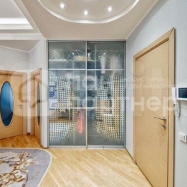 Продажа 2-комн квартиры на вторичном рынке Каменноостровский пр-кт,  д. 34