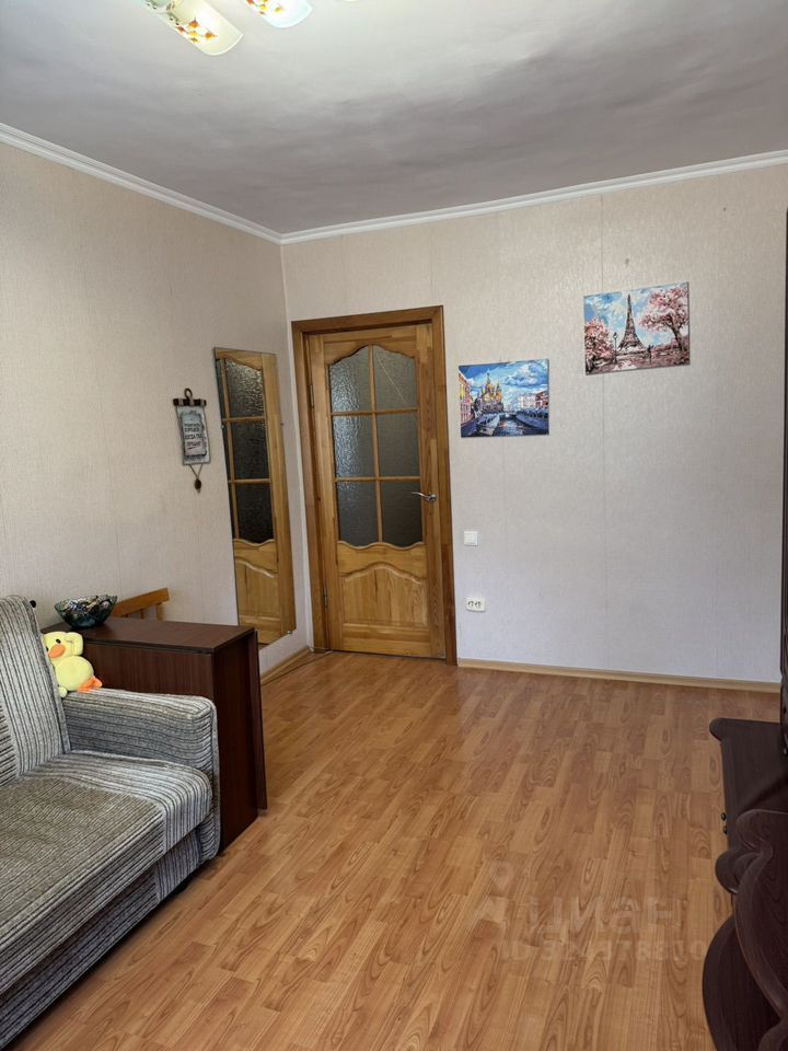 Продажа 2-комн квартиры на вторичном рынке Рябово городской поселок, улица Школьная, 8