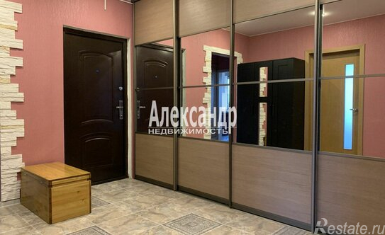 Продажа 3-комн квартиры на вторичном рынке Коллонтай ул,  д. 5/1