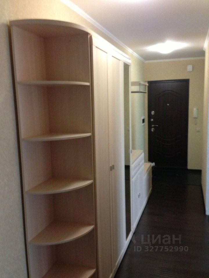 Продажа 3-комн квартиры на вторичном рынке улица Фабрициуса, 24С1