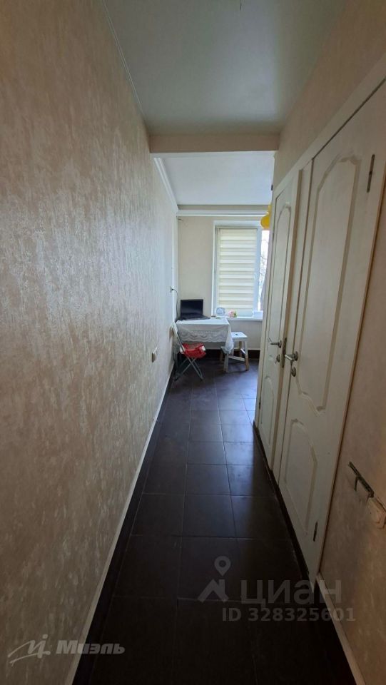 Продажа 3-комн квартиры на вторичном рынке улица Академика Варги, 2