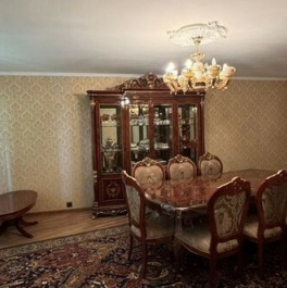 Продажа 3-комн квартиры на вторичном рынке улица Введенского,  д. 27 к2