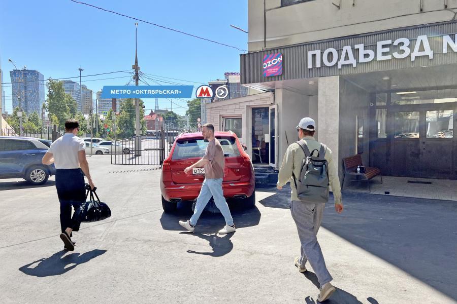 Продажа торгового помещения Калужская пл
