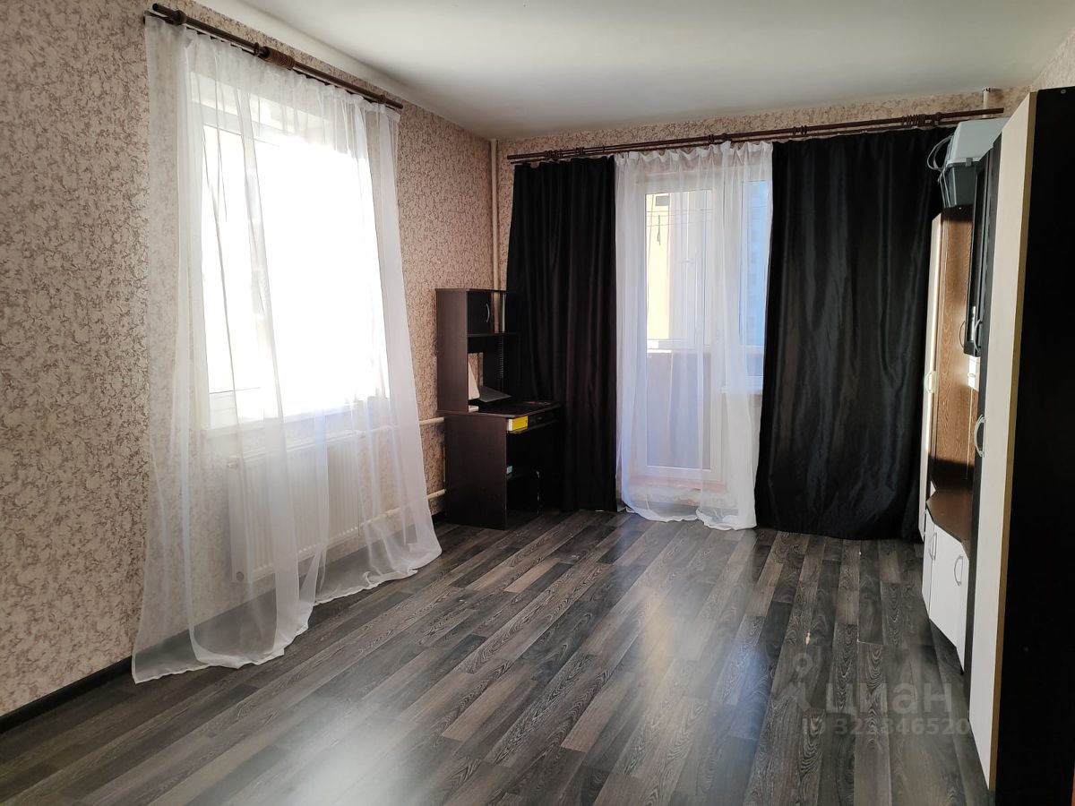 Продажа 3-комн квартиры на вторичном рынке Богатырский проспект, 58к2