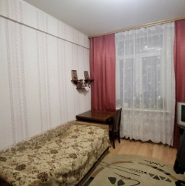 Продажа 3-комн квартиры на вторичном рынке Кремиченка, Овражная улица,  д. 15