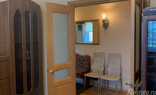 Продажа 4-комн квартиры на вторичном рынке Батюнинская улица,  д. 14