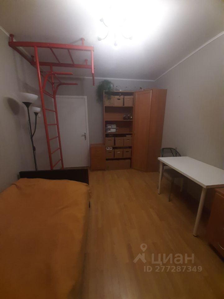 Продажа 2-комн квартиры на вторичном рынке улица Стойкости, 7