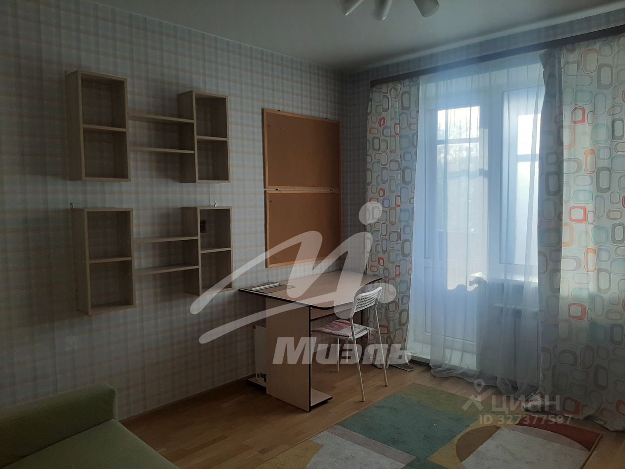 Аренда 3-комн квартиры на вторичном рынке Нагорная улица, 34К1