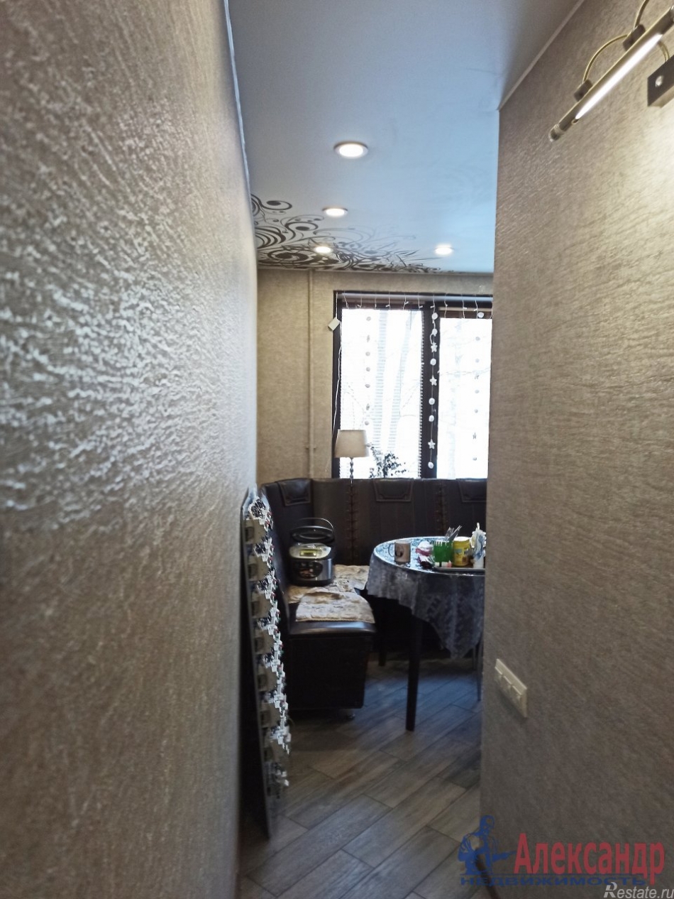 Продажа 2-комн квартиры на вторичном рынке Выборг г., Сухова ул. ,  д. 14