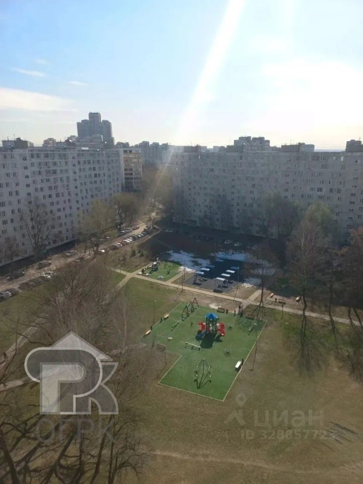 Продажа 3-комн квартиры на вторичном рынке Харьковская улица,  д. 1К3