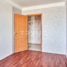 Продажа 2-комн квартиры на вторичном рынке ул Коммуны,  д. 36