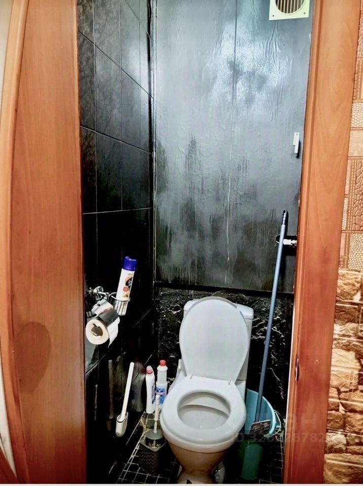 Продажа 2-комн квартиры на вторичном рынке улица Маршала Захарова, 18К1