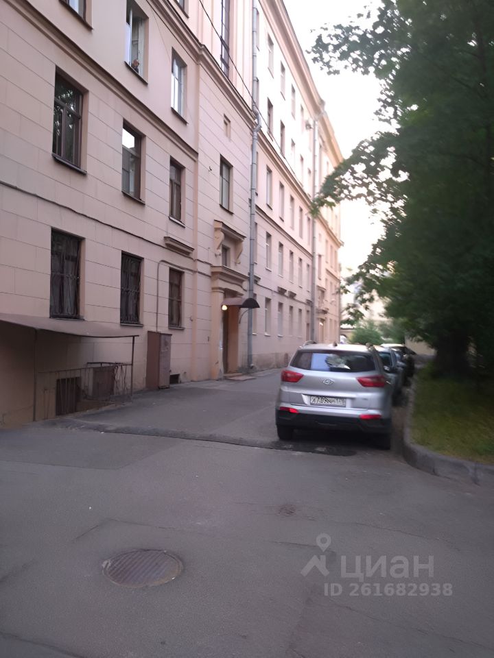 Продажа 5-комн квартиры на вторичном рынке улица Стахановцев, 19