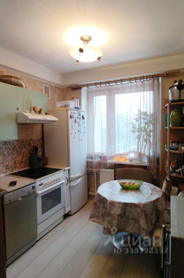 Продажа 3-комн квартиры на вторичном рынке проспект Наставников, 47К2