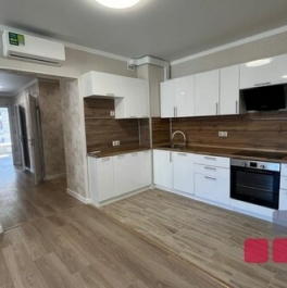 Продажа 4-комн квартиры на вторичном рынке ул Красулинская,  д. 17