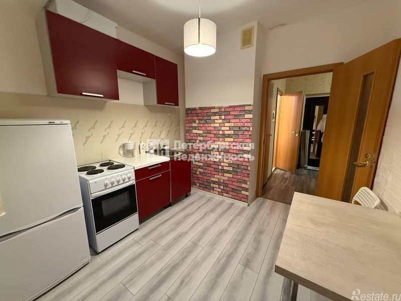 Аренда 2-комн квартиры на вторичном рынке Петергофское шоссе, д 84 к 18