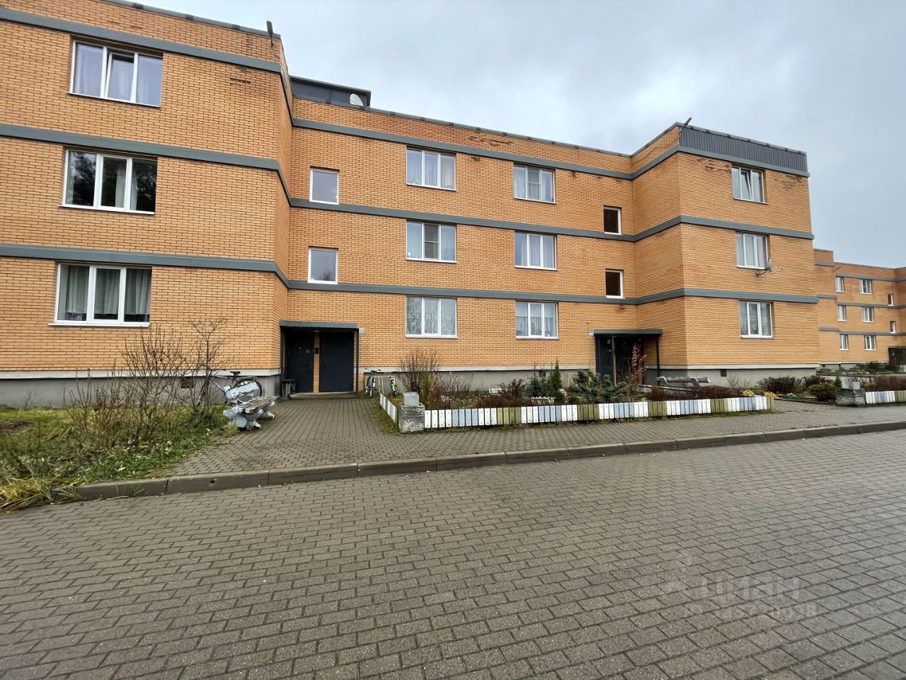 Продажа 1-комн квартиры на вторичном рынке Будогощь пгт, улица Советская, 16/2к2