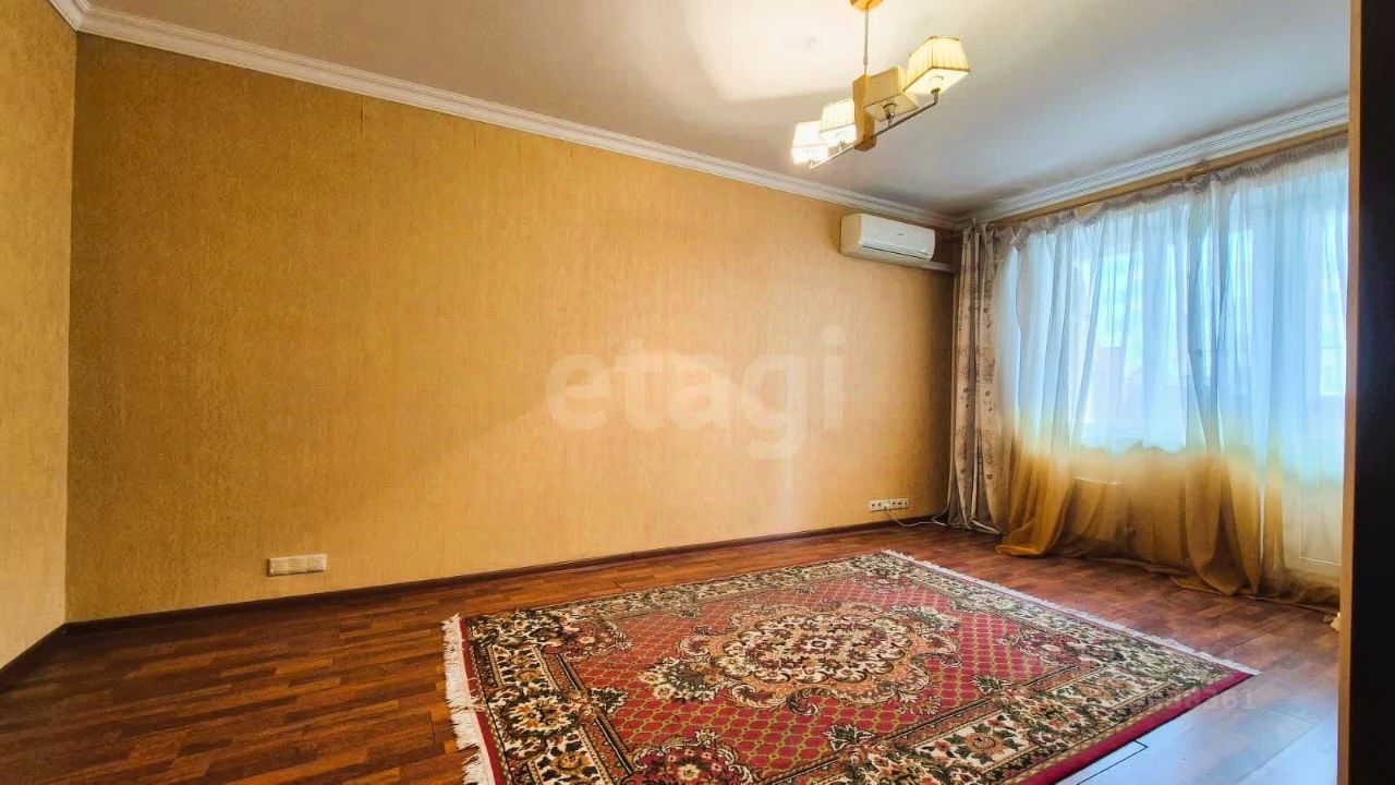 Продажа 2-комн квартиры на вторичном рынке ВНИИССОК пгт, улица Березовая, 5