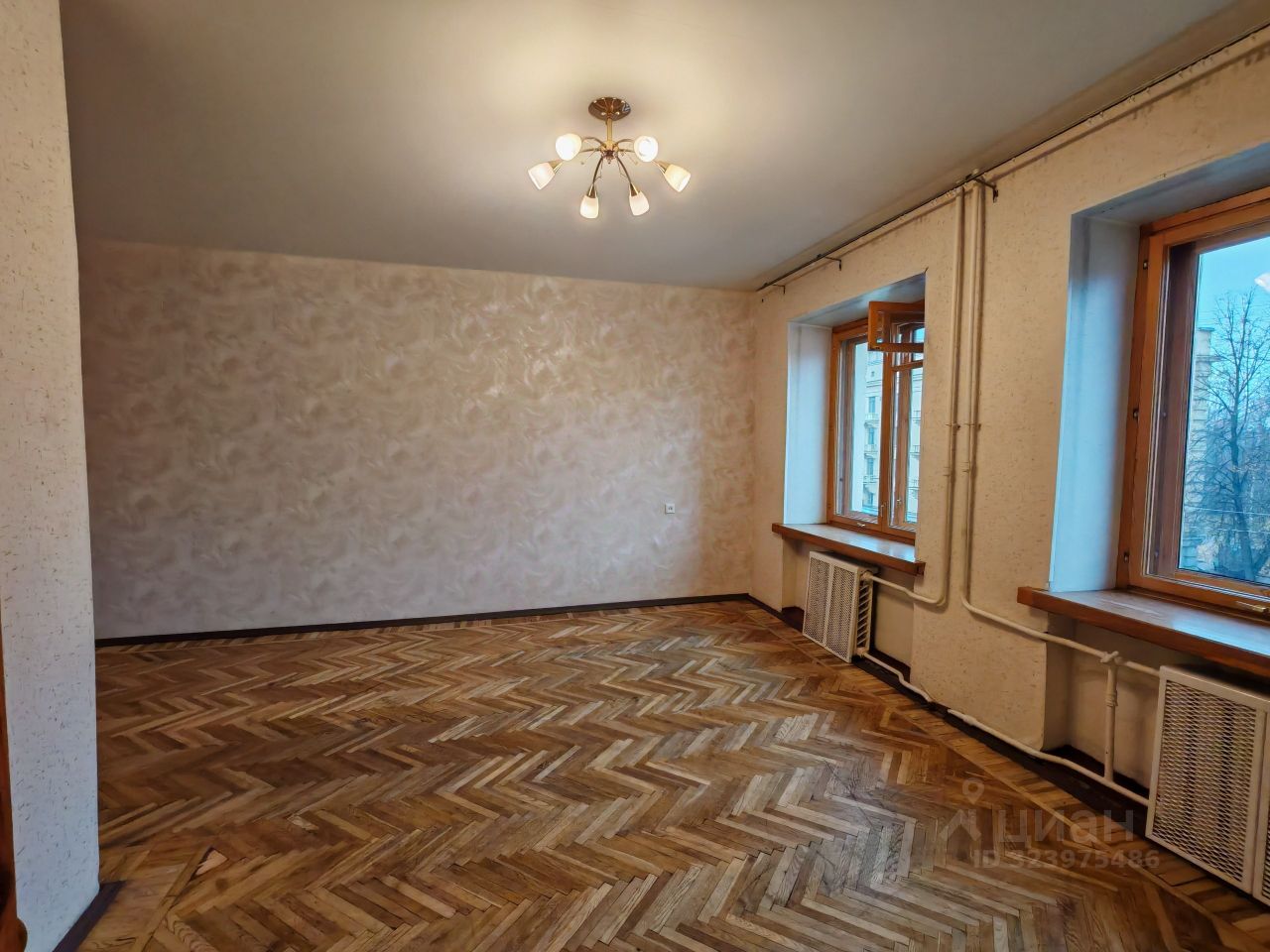 Продажа 2-комн квартиры на вторичном рынке Кондратьевский проспект, 51к1