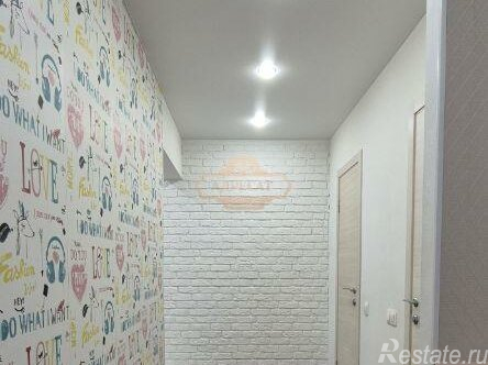 Продажа 1-комн квартиры на вторичном рынке улица Оптиков,  д. 45 к1