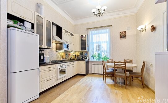 Продажа 4-комн квартиры на вторичном рынке улица Рубинштейна,  д. 36