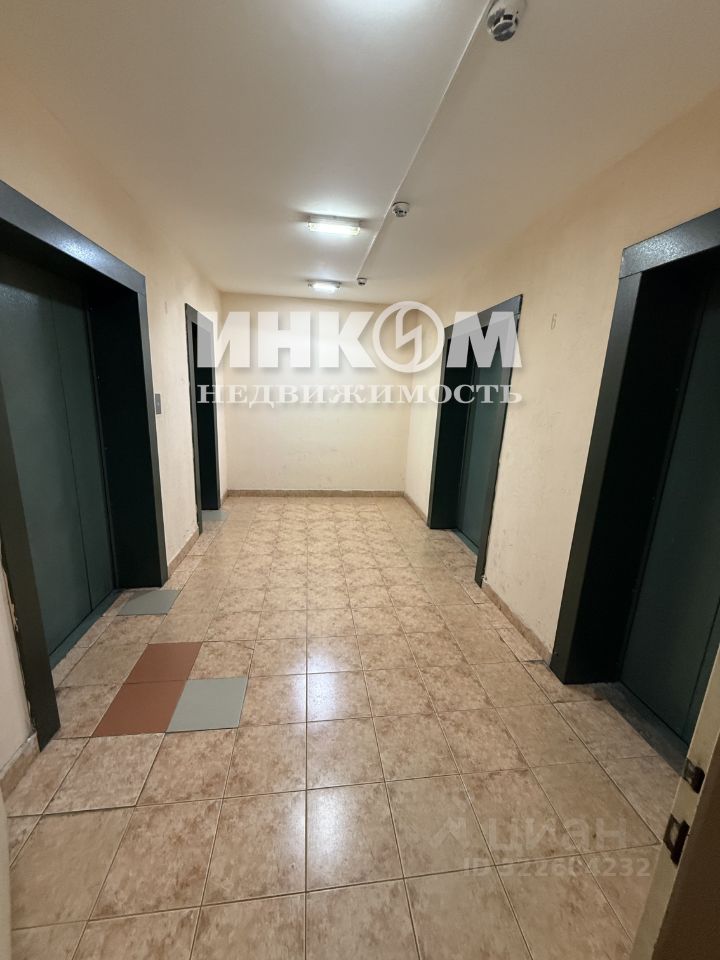 Продажа 3-комн квартиры на вторичном рынке проезд Шокальского, 13