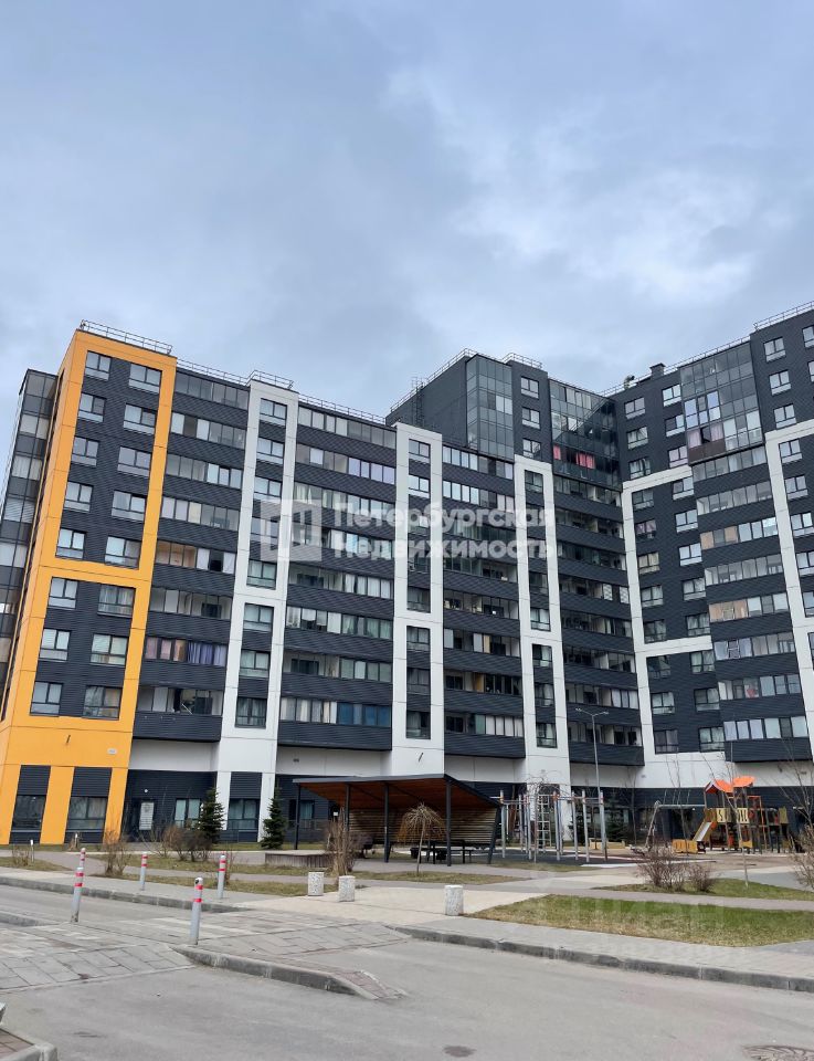 Продажа 1-комн квартиры на вторичном рынке Новоселье городской поселок, улица Центральная, 10к2