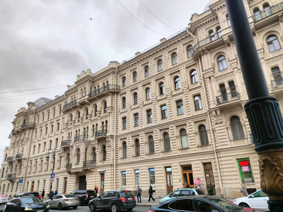 Продажа 6-комн квартиры на вторичном рынке Литейный проспект, 24