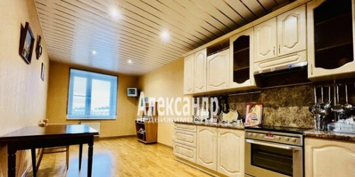 2-комн квартира ул Бадаева,  д. 6,  к. 1
