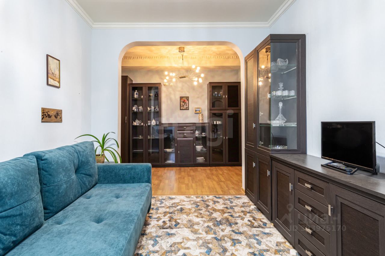 Продажа 3-комн квартиры на вторичном рынке Енотаевская улица, 4