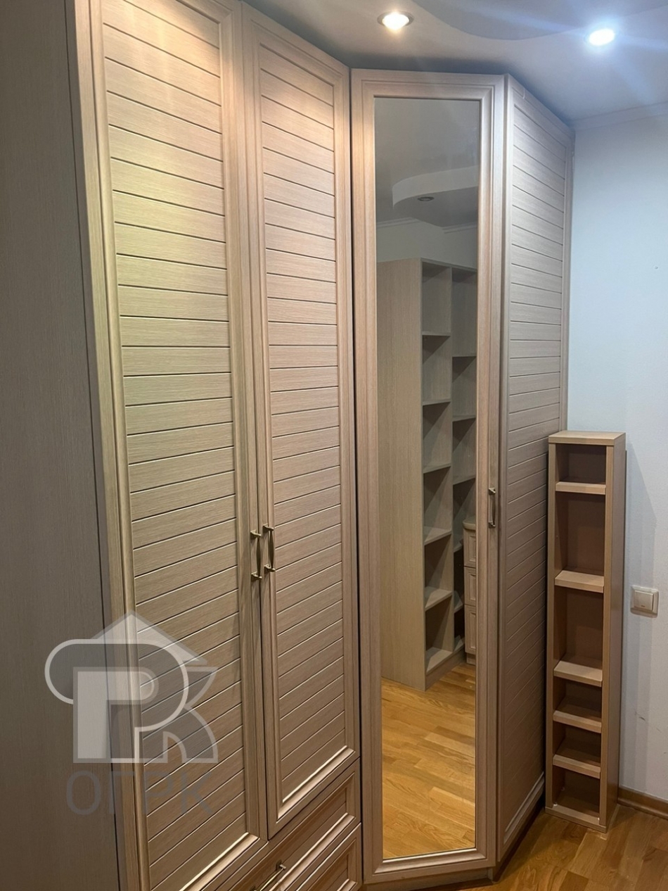 Продажа 1-комн квартиры на вторичном рынке Кондратюка улица, дом 9, корпус 2