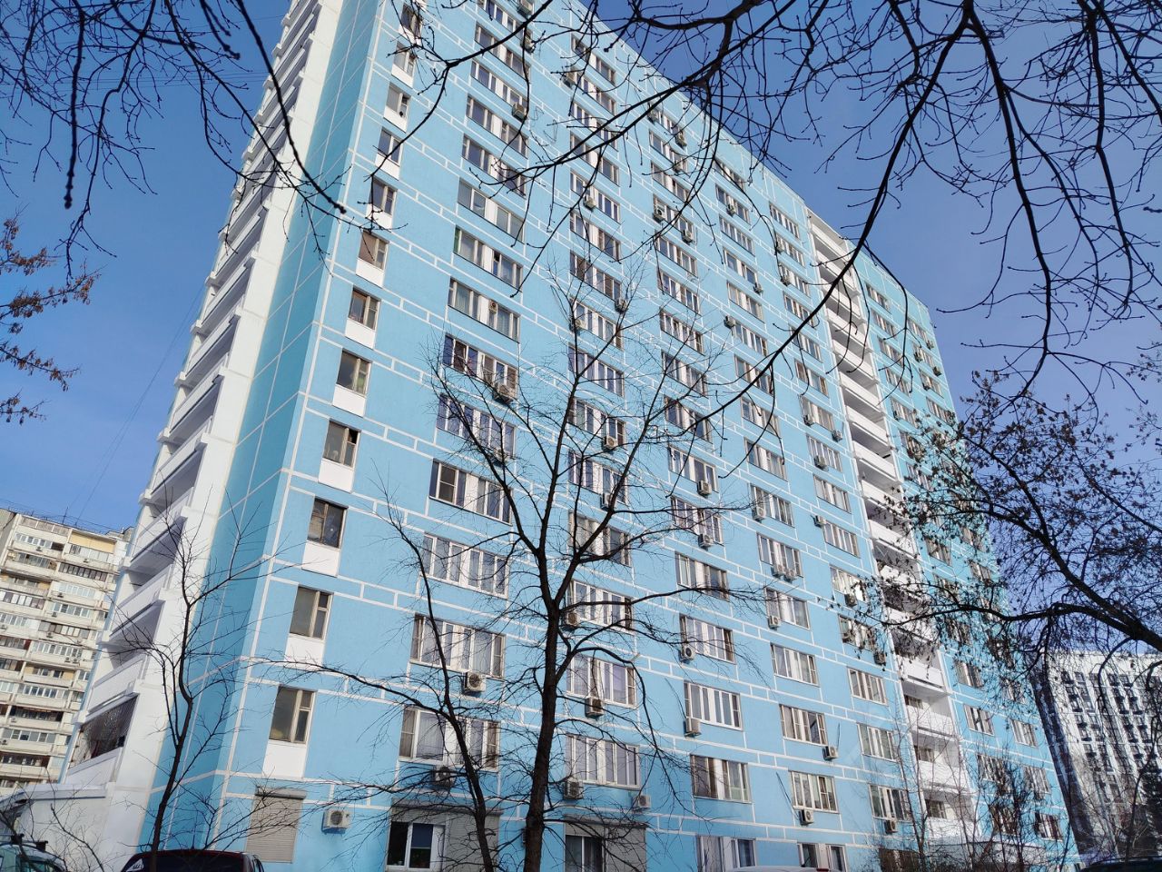 Продажа 2-комн квартиры на вторичном рынке Волочаевская улица, 18