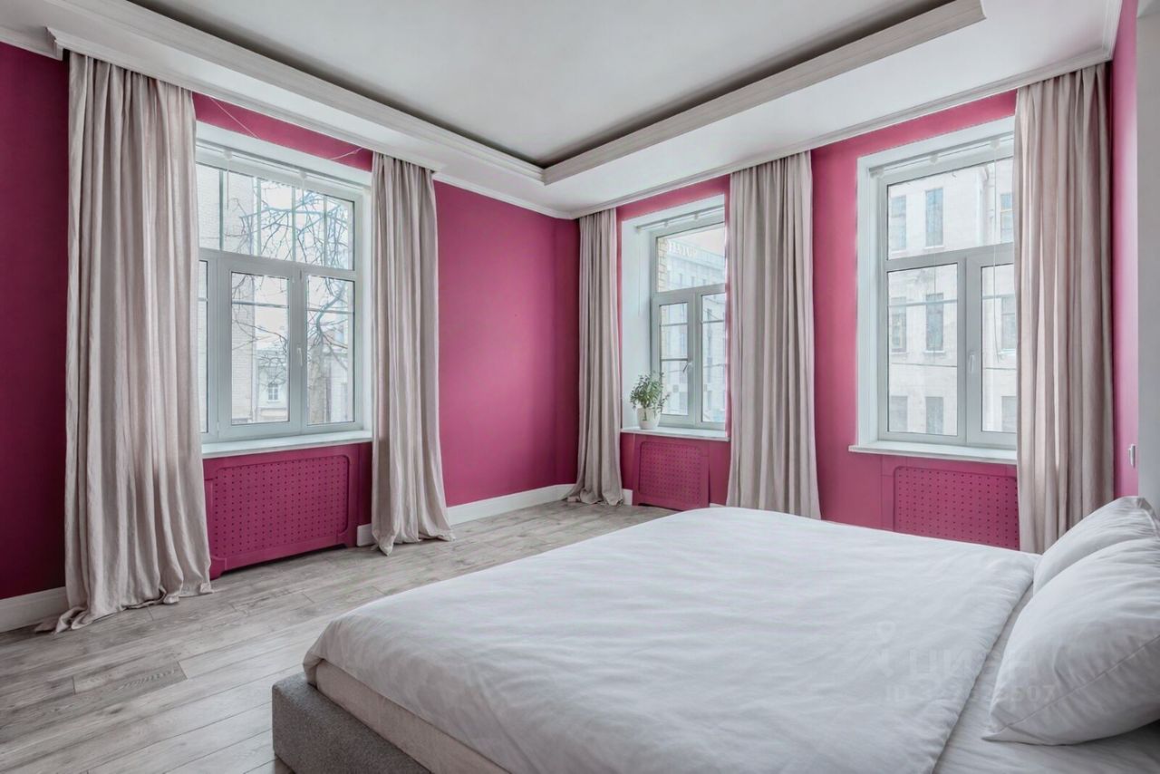 Продажа 3-комн квартиры на вторичном рынке Кронверкская улица, 15
