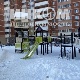 Продажа 1-комн квартиры на вторичном рынке улица Новаторов,  д. 4 к5