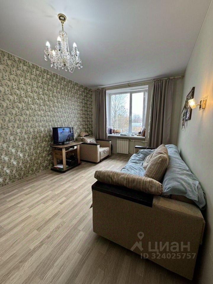 Продажа 2-комн квартиры на вторичном рынке Скобелевский проспект, 5