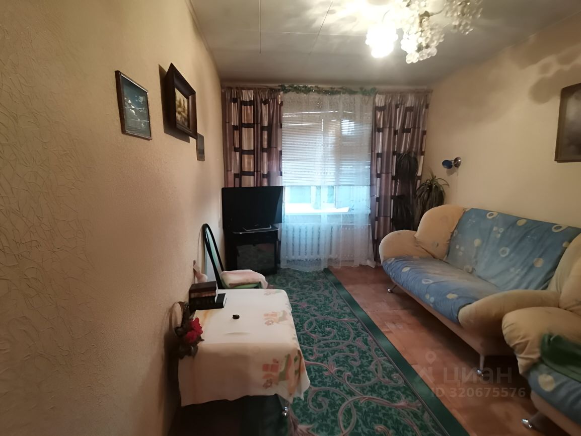 Продажа 2-комн квартиры на вторичном рынке Ожерелье мкр, Кашира, улица Заводская,  д. 1