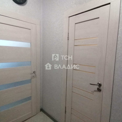 1-комн квартира посёлок городского типа Свердловский, улица Строителей, 9